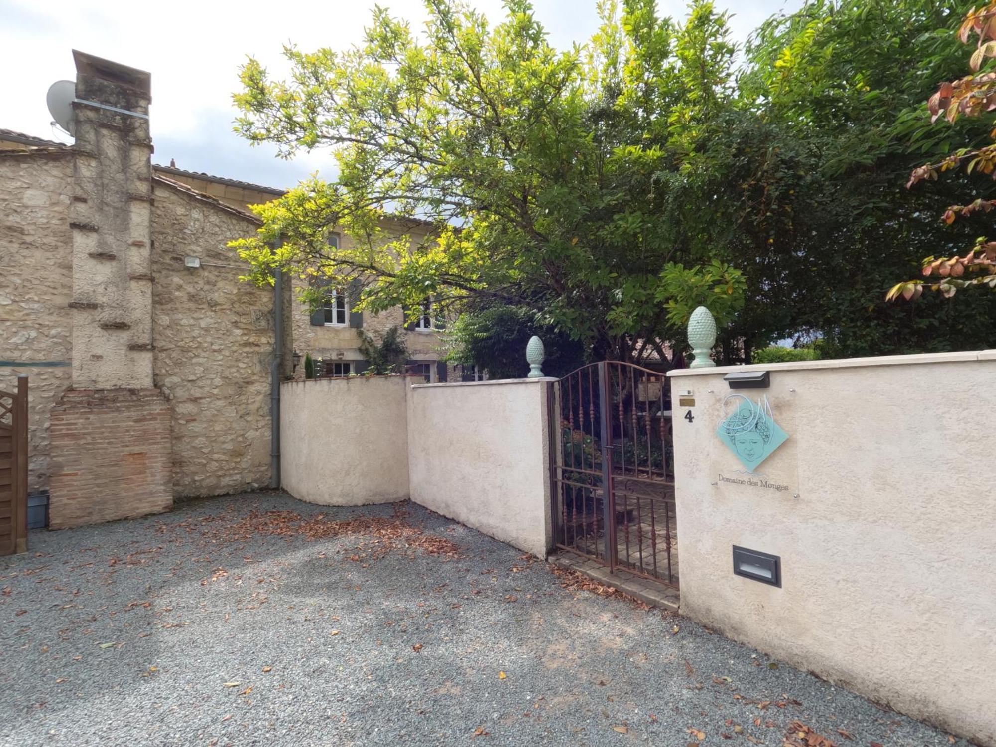 Bed and Breakfast Domaine Des Monges Saint-Seurin-de-Prats Exteriér fotografie
