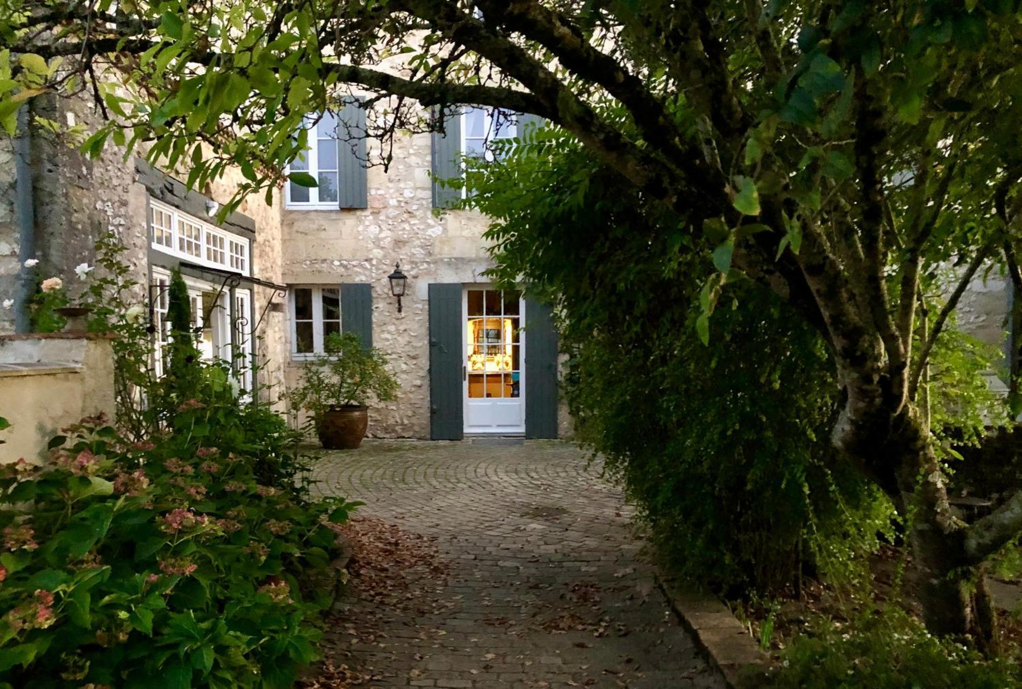 Bed and Breakfast Domaine Des Monges Saint-Seurin-de-Prats Exteriér fotografie